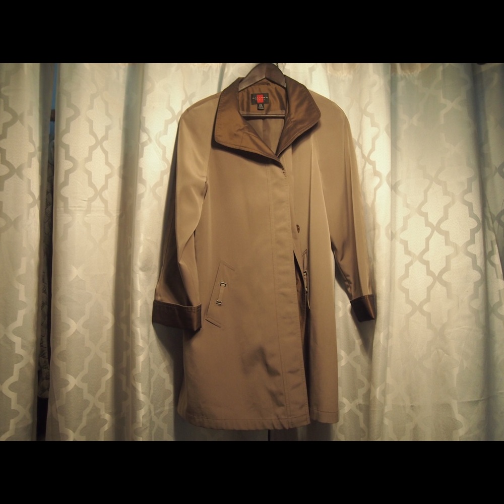 Rain coat